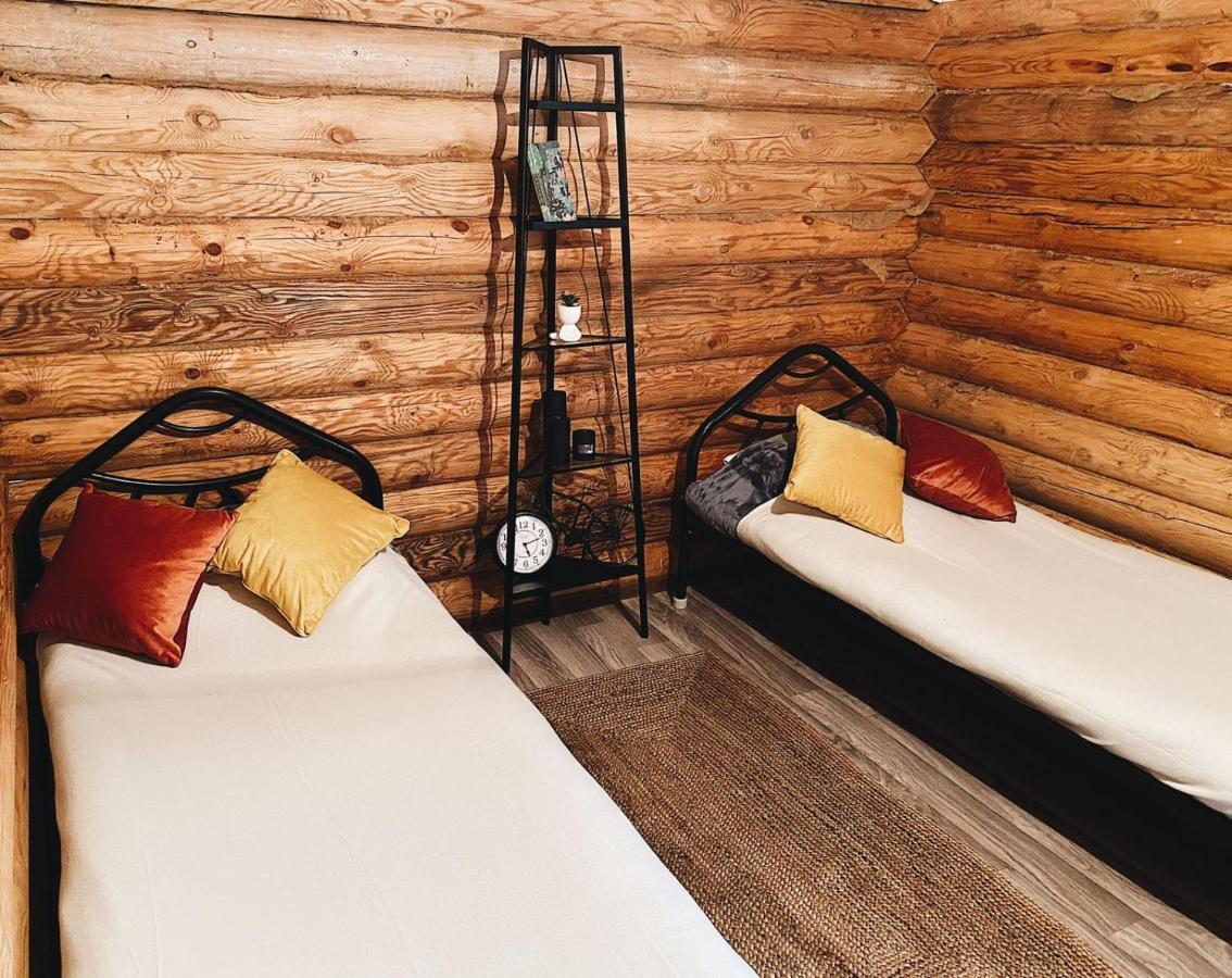 Manor Kolsay Bed and Breakfast Saty Esterno foto