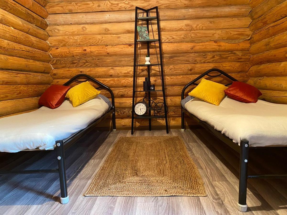 Manor Kolsay Bed and Breakfast Saty Esterno foto